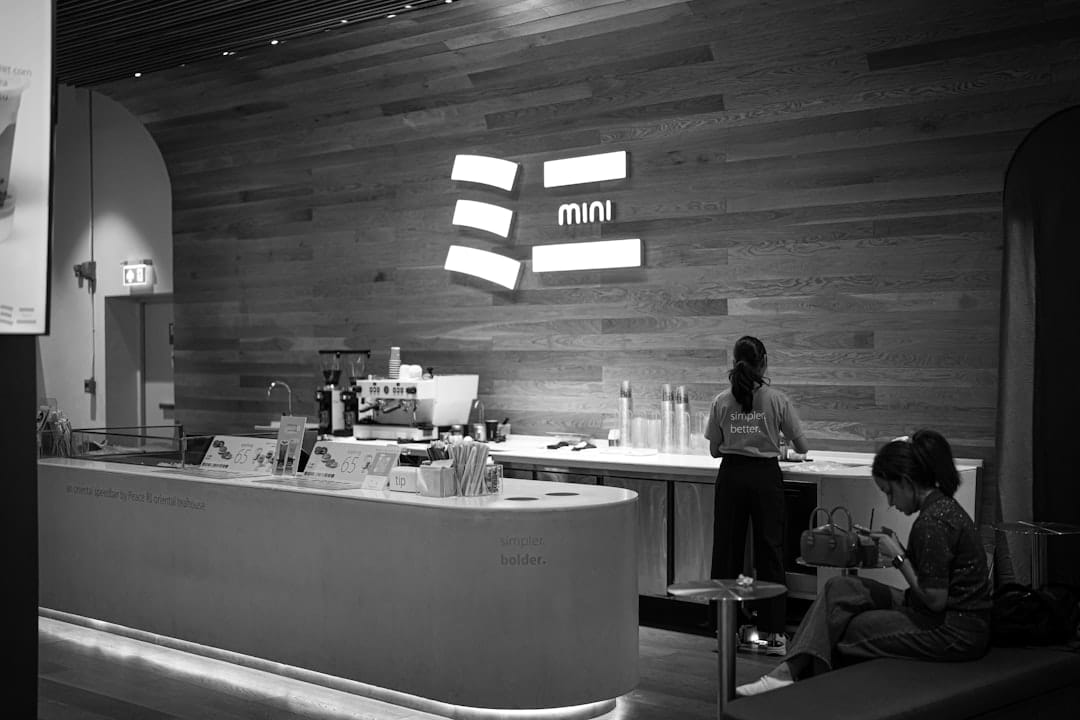 FX口座開設 審査 土日 営業日